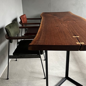 DINING TABLE -ダイニングテーブル-